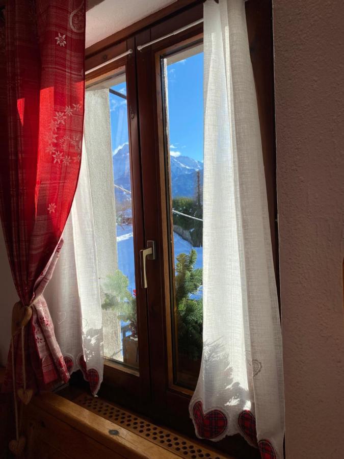 Coeur De Montagne Appartement Gignod Buitenkant foto