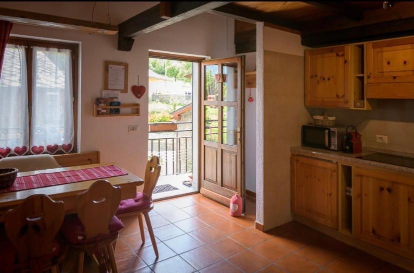 Coeur De Montagne Appartement Gignod Buitenkant foto