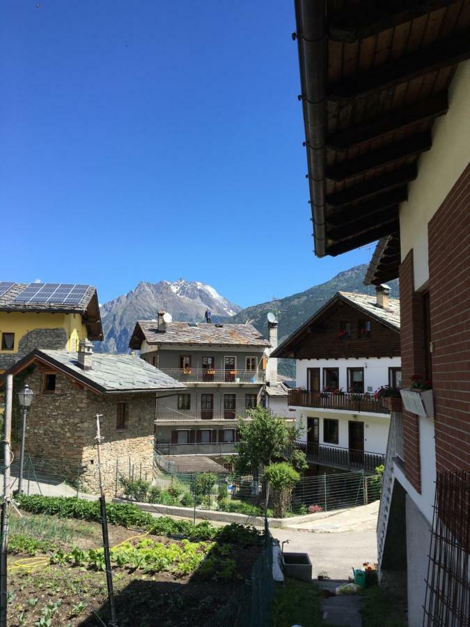 Coeur De Montagne Appartement Gignod Buitenkant foto