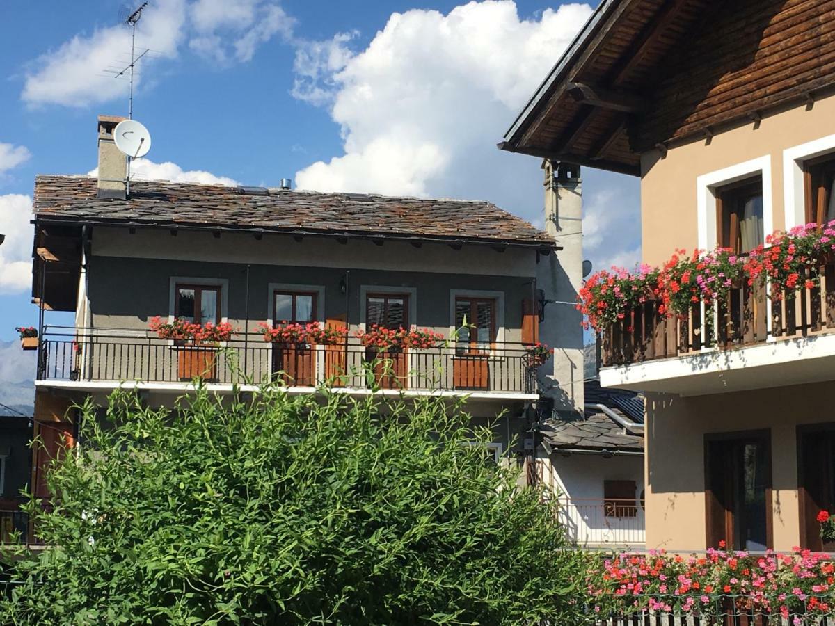 Coeur De Montagne Appartement Gignod Buitenkant foto